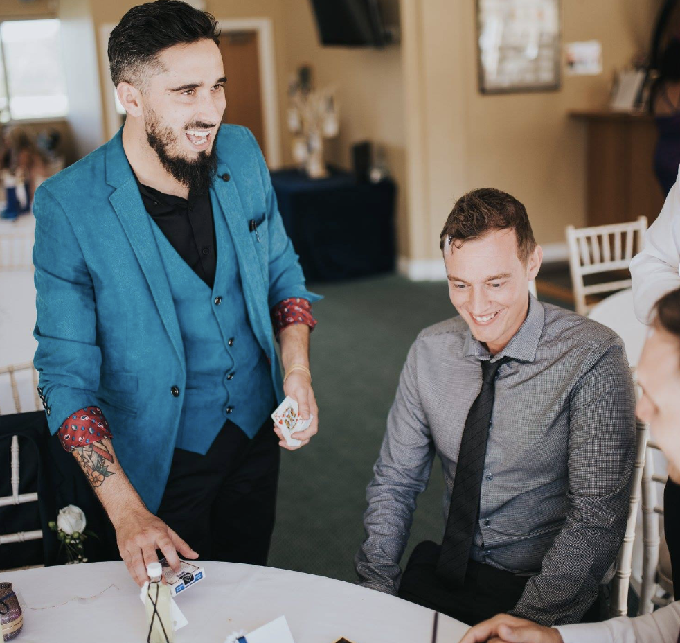 10 Techniques to Captivate Your Audience: Secrets to Building Anticipation and Curiosity Revealed